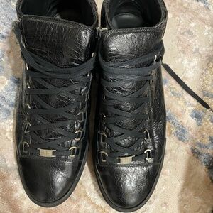 Men’s Balenciaga
Arena leather high trainers size 45 (12)